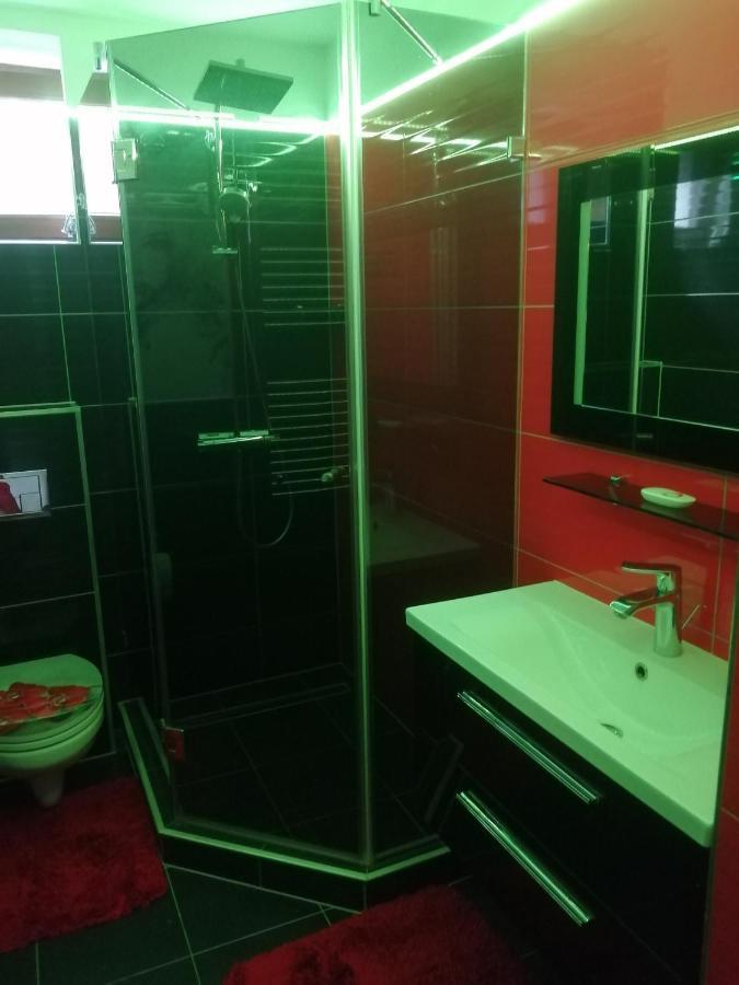 Matyas Apartman Tata Zewnętrze zdjęcie