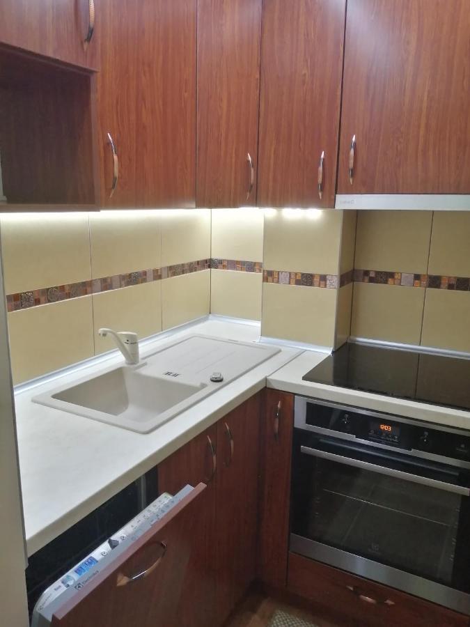 Matyas Apartman Tata Zewnętrze zdjęcie