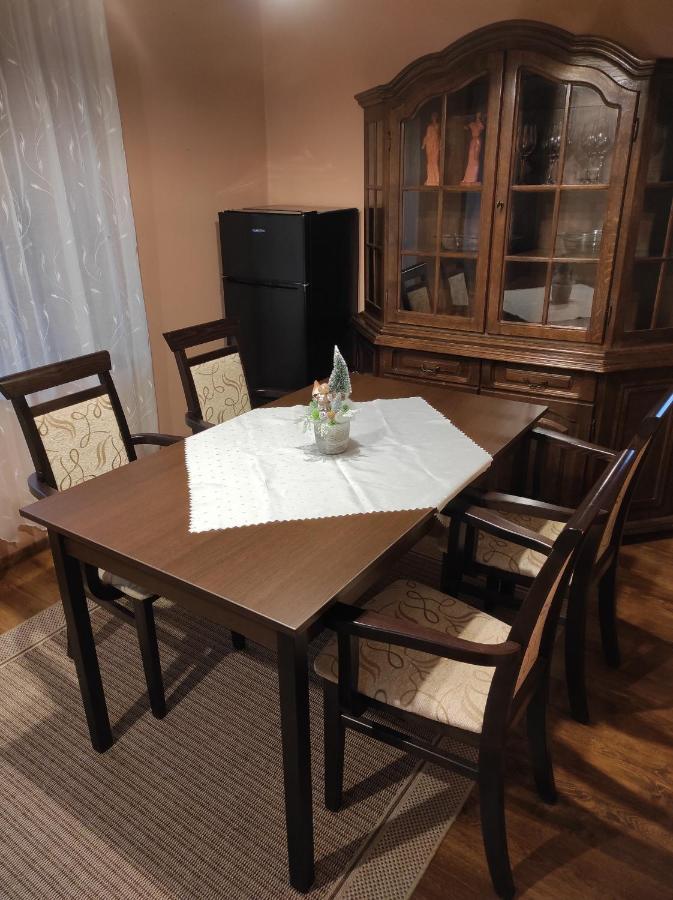 Matyas Apartman Tata Zewnętrze zdjęcie